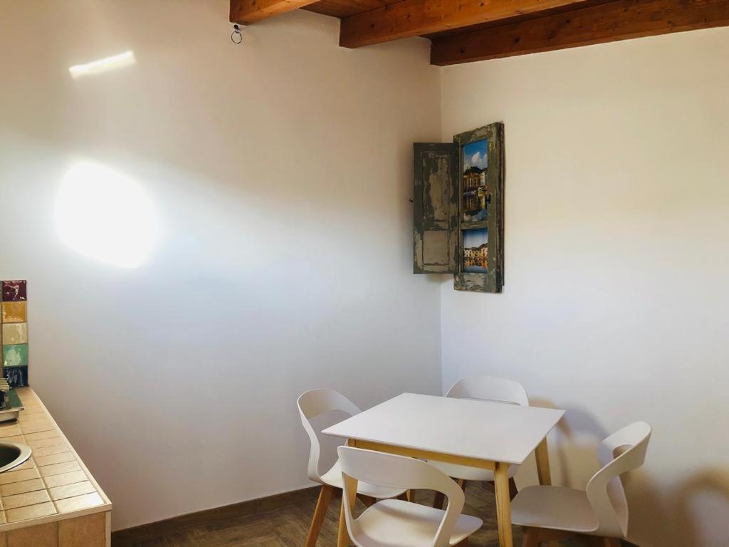 Casa Eleonora - Family Holiday Home Near Beach Боса Экстерьер фото